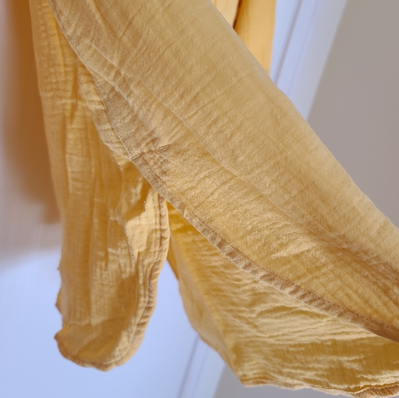 Kenneth Cole Reaction Button-up Blouse, Large, Yellow - Picture 5 of 10